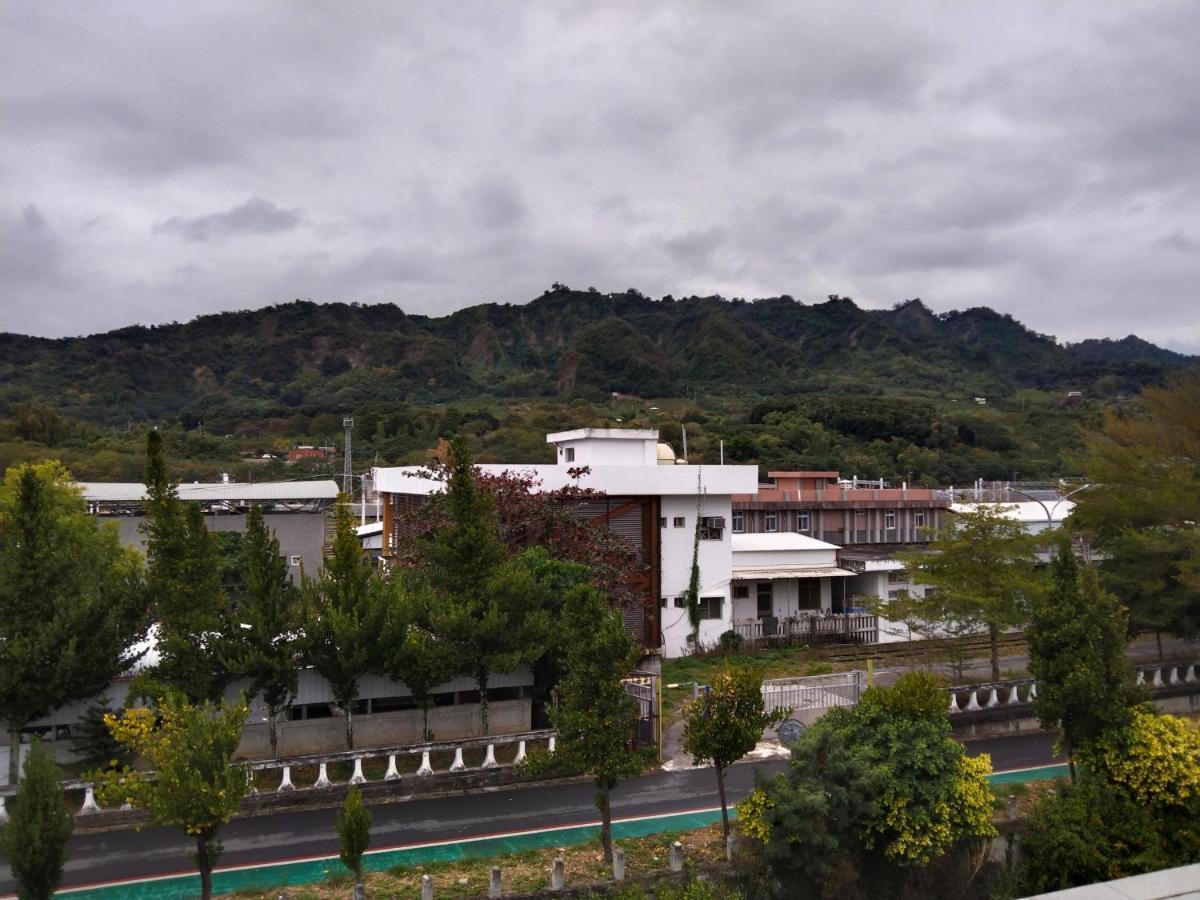 臺東火車站 黎亞兒民宿liyar House 青旅客棧 T'ai-tung Exteriér fotografie